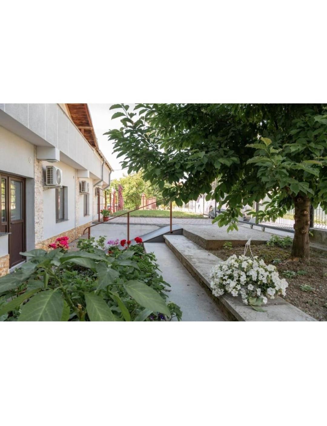 Pensiune Casa șapte Din șapte Curtea de Argeş